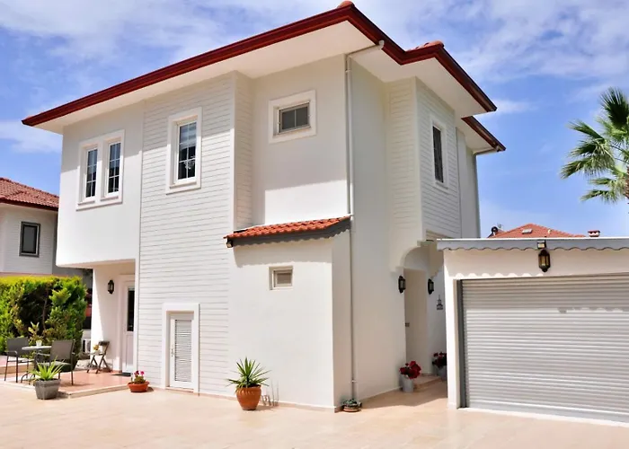 London - 3 Bedroom In Ovacik フェティエ