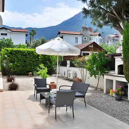 London - 3 Bedroom In Ovacik Φετιγιέ