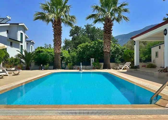 London - 3 Bedroom In Ovacik فيلة *