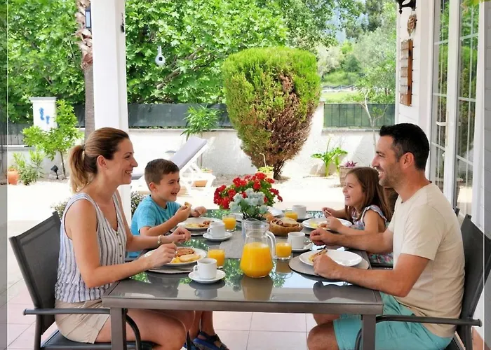 فيلة London - 3 Bedroom In Ovacik *